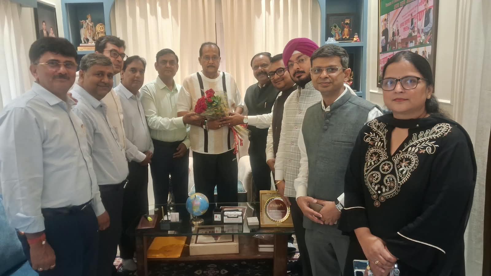 Chamber Meets Finance Minister Over Commercial Tax Vacancies, Smooth Movement of Goods Vehicles.