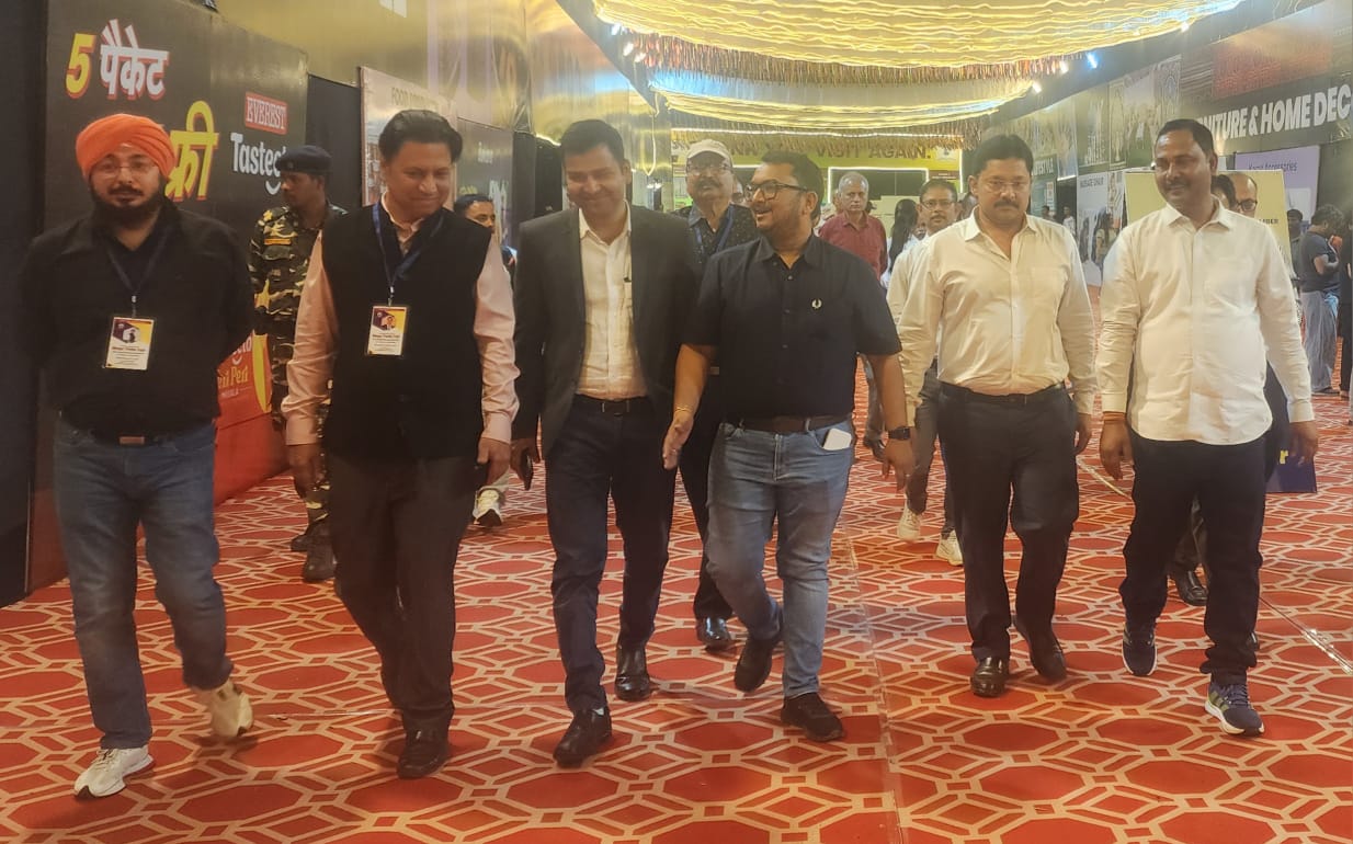 Morhabadi Trade Fair Emerges as Shopping Hub; Massive Crowds Witnessed at Every Stall