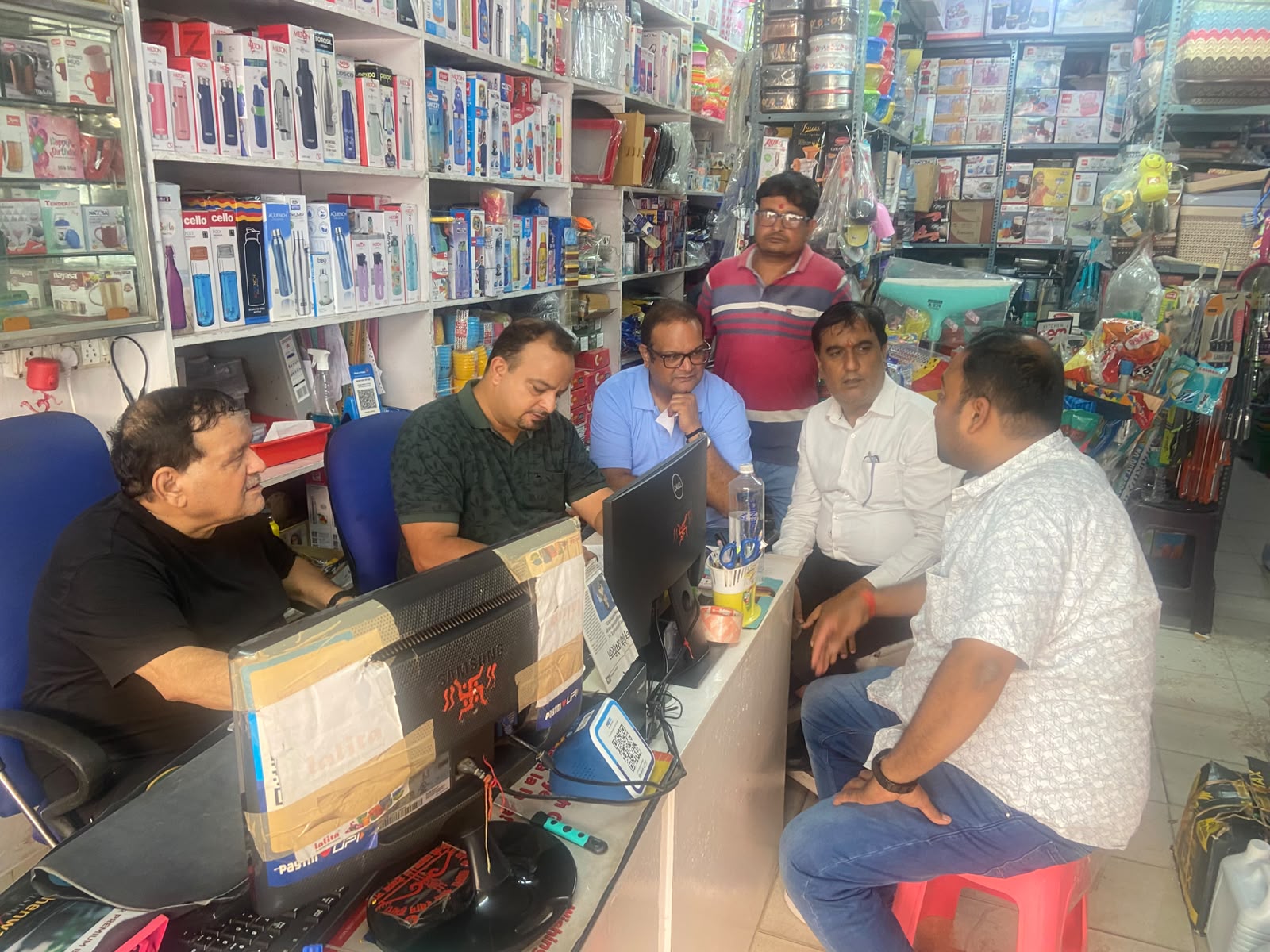 FJCCI Delegation Visits Upper Bazar Following Twin Shop Burglaries.