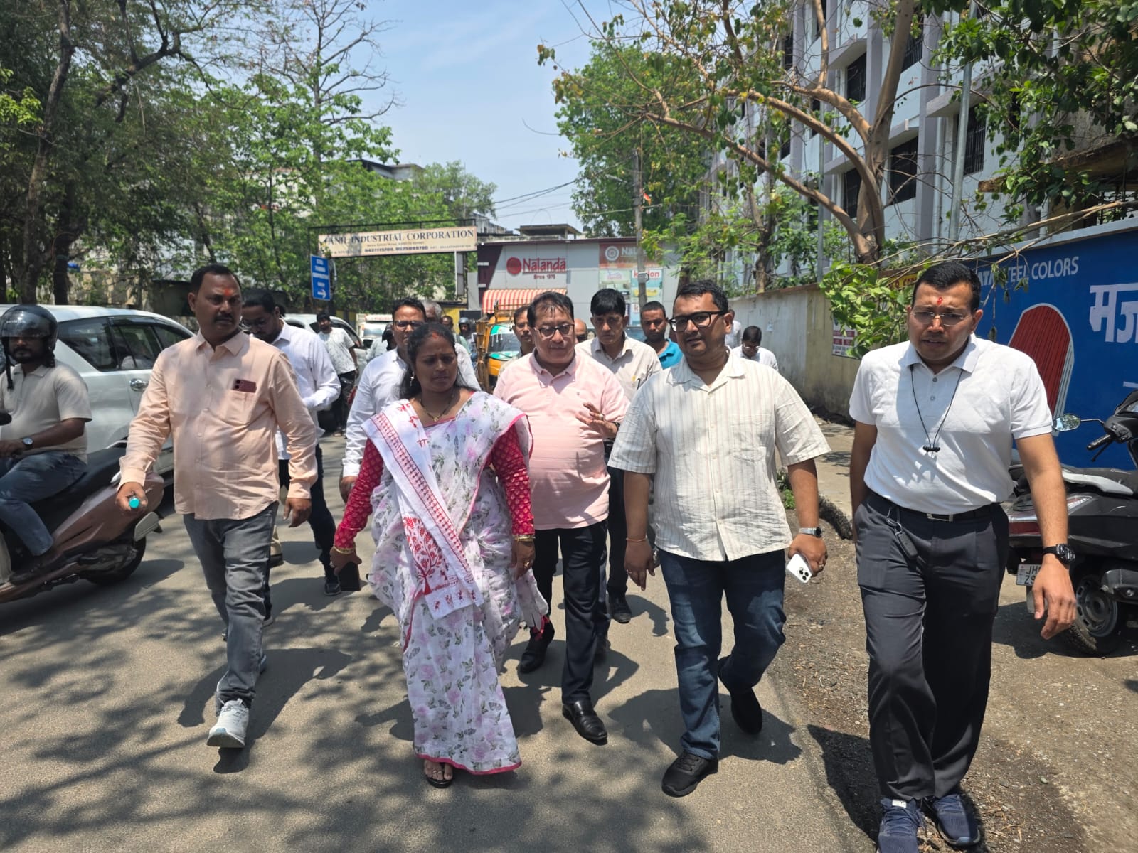 Mayor Roshni Khalkho and Deputy Mayor Neeraj Kumar Review Chronic Waterlogging at Seva Sadan Path and Bada Talab Following Representation by Jharkhand Chamber of Commerce